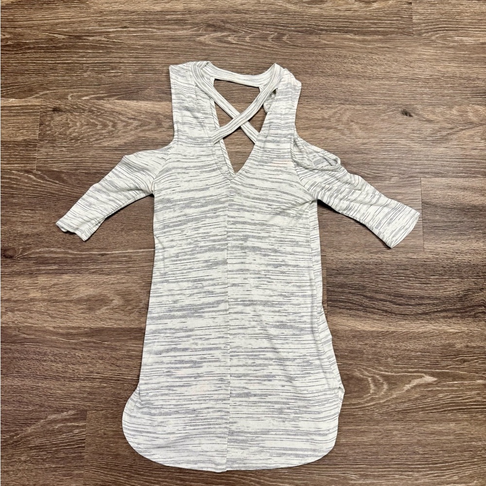 NWT Soprano Ivory Cold Shoulder Crisscross Knit Top Small Boho